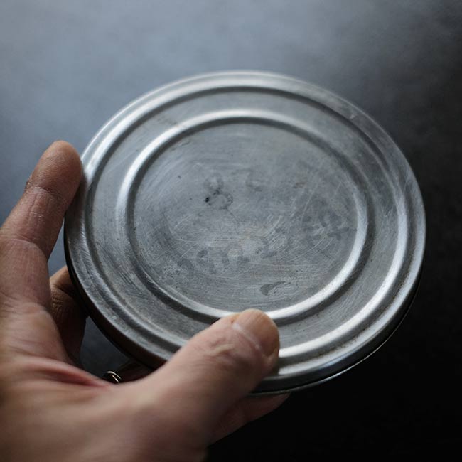 8mmのフィルム缶