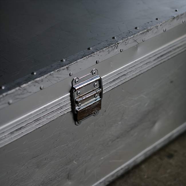 Aluminum trunk for equipment
