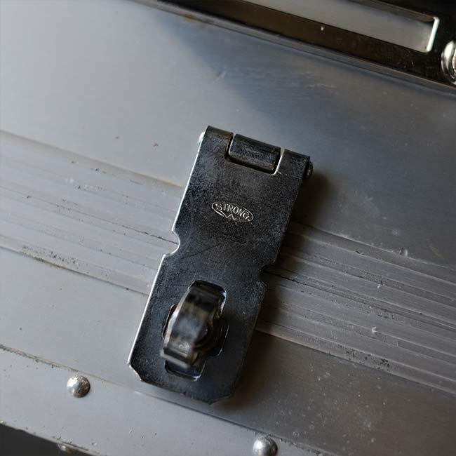 Aluminum trunk for equipment
