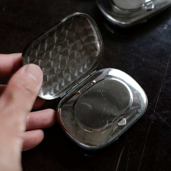 Fingertip disinfection case