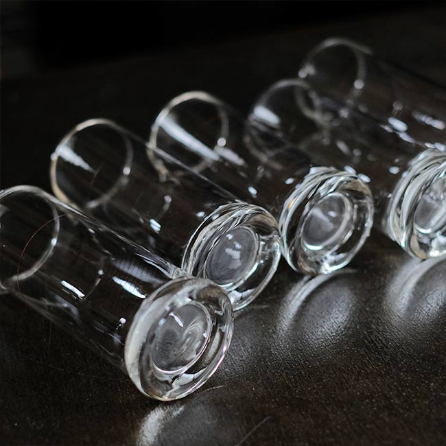 ARROWメスシリンダー 200ml