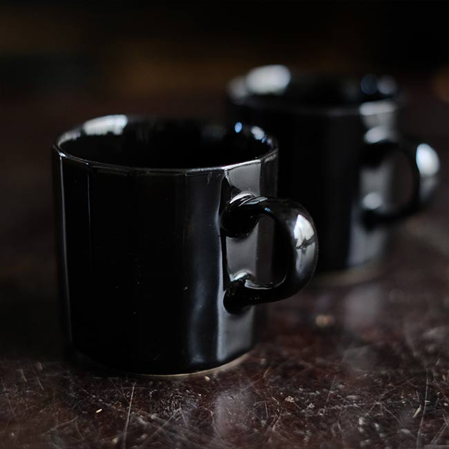 Beveled demitasse cup