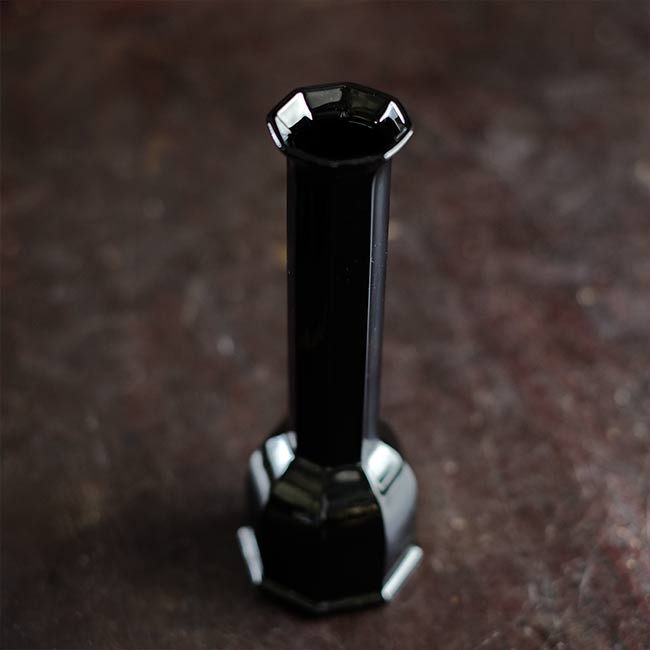 Black glass flower vase
