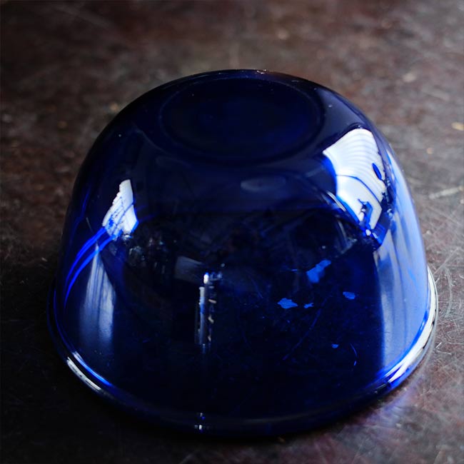 Glass bowl