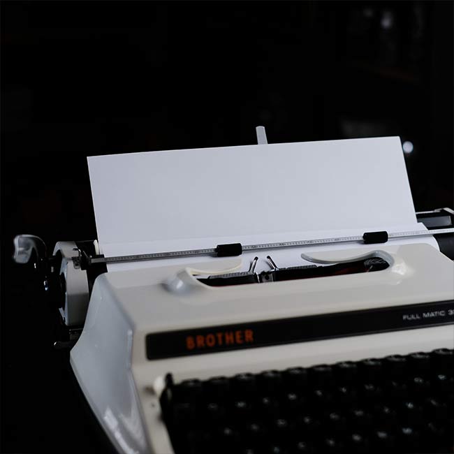 BROTHER Full Matic 33 Typewriter