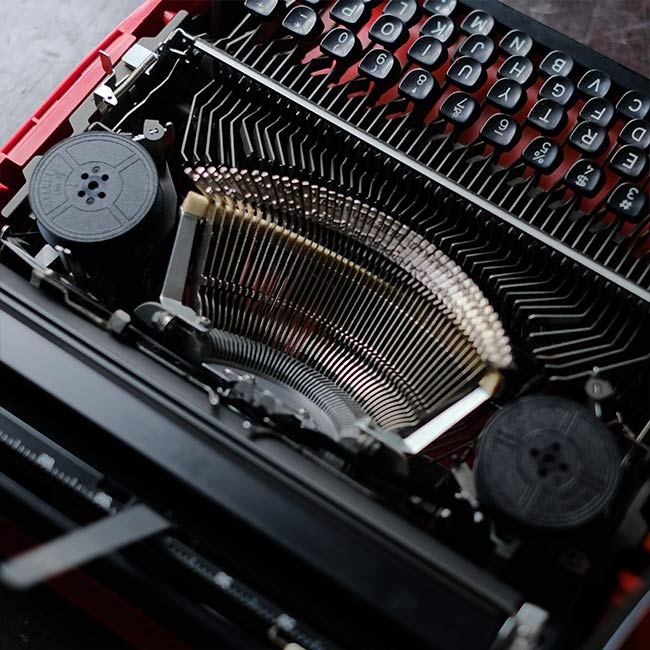 BROTHER Young Elite Typewriter