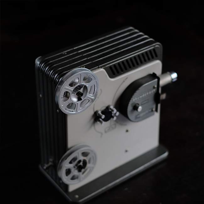 BRUMBERGER PROJECTOR