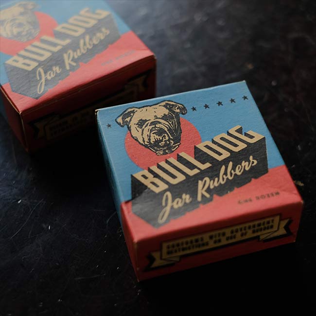 Bull Dog Jar Rubbers(箱付きセット)