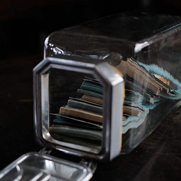 Tobacco shop jar with lid