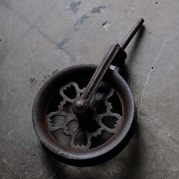 Cast iron pulley