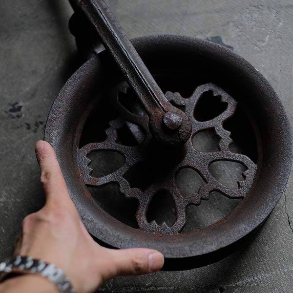 Cast iron pulley