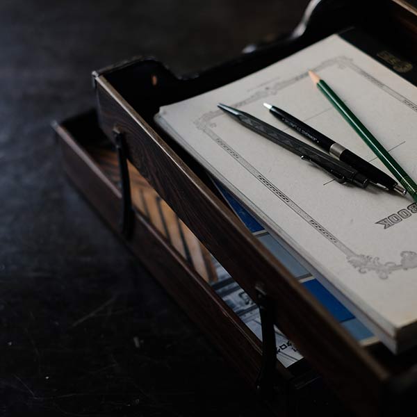 Extendable two-tier file tray