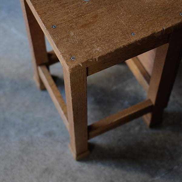 工作室の椅子