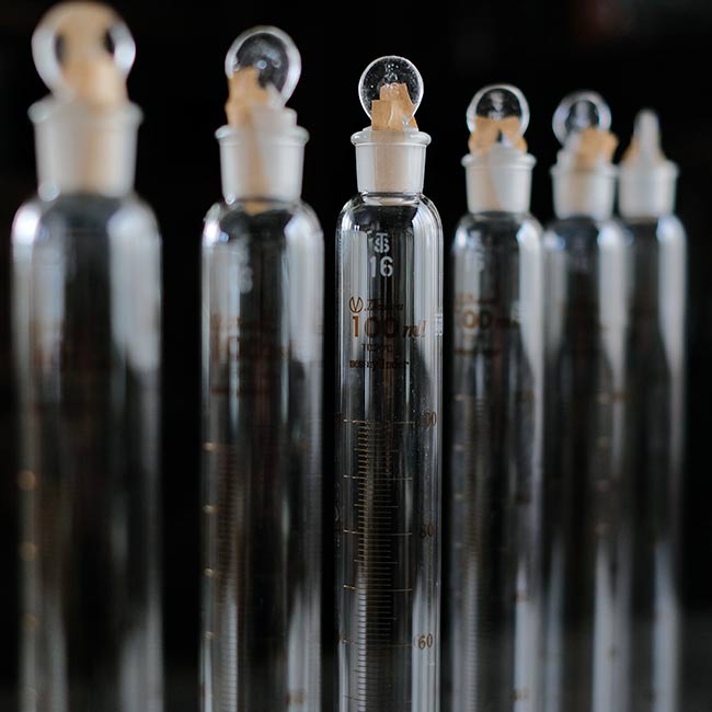 DAIWA有栓メスシリンダー 100ml