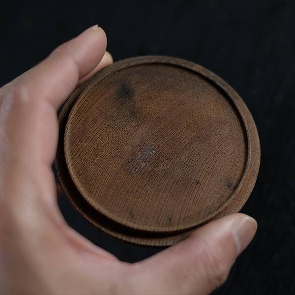 wooden lid