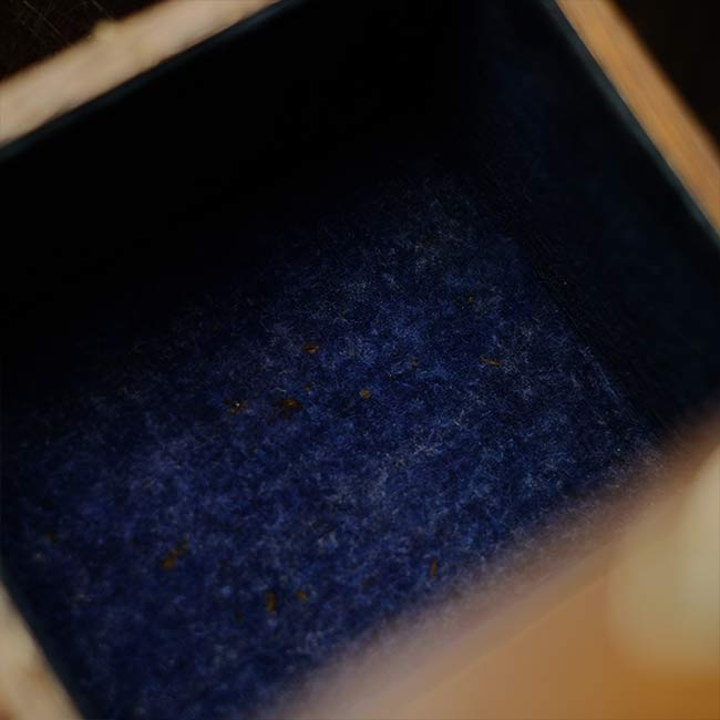 High-frequency therapy device wooden box