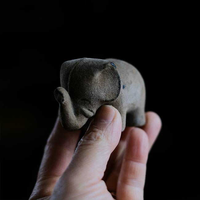 Elephant figure