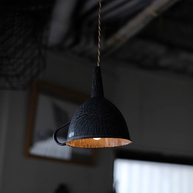 Enamel funnel pendant light
