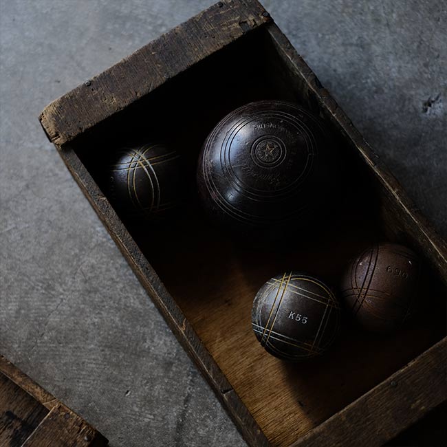 Shallow wooden box