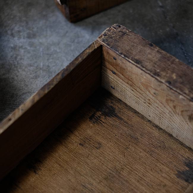 Shallow wooden box