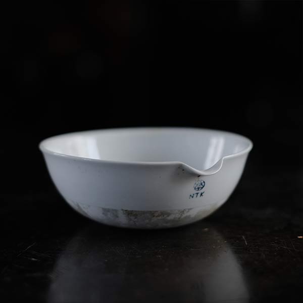 Evaporating dish