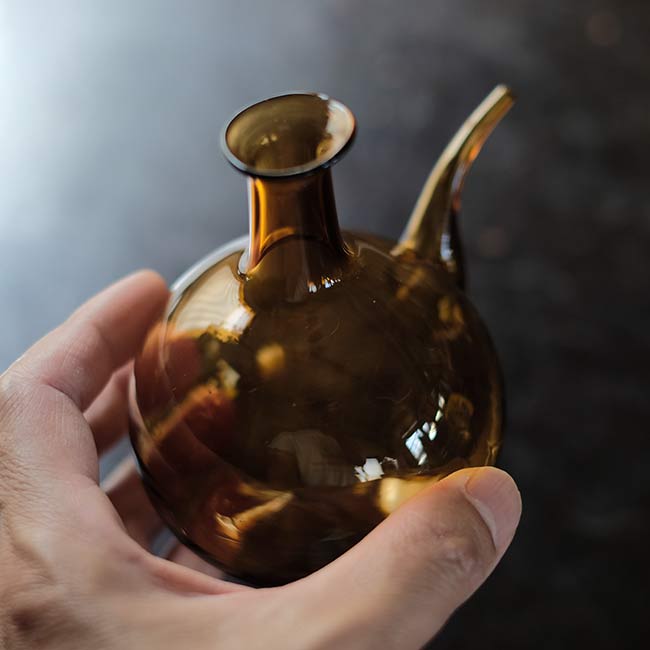 Amber eyewash bottle