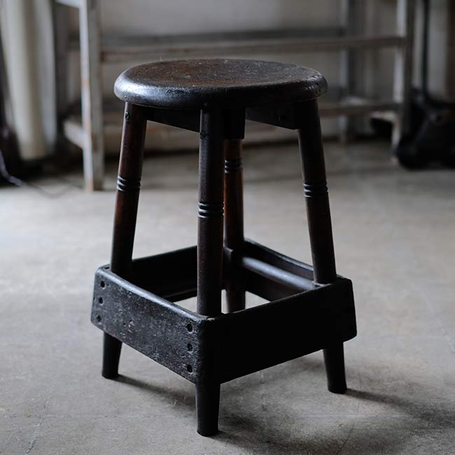 工場で使われていたスツール – zakka store towi