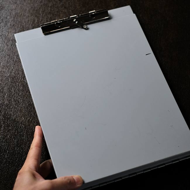 ホルダー付きクリップボード