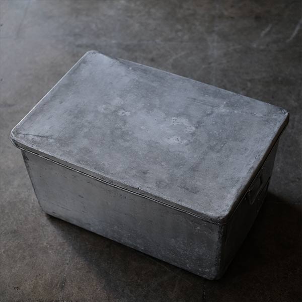 給食用コンテナ