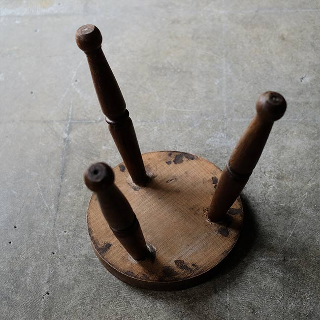 Three-legged stool
