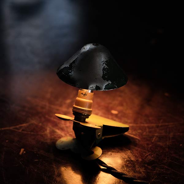French clip light