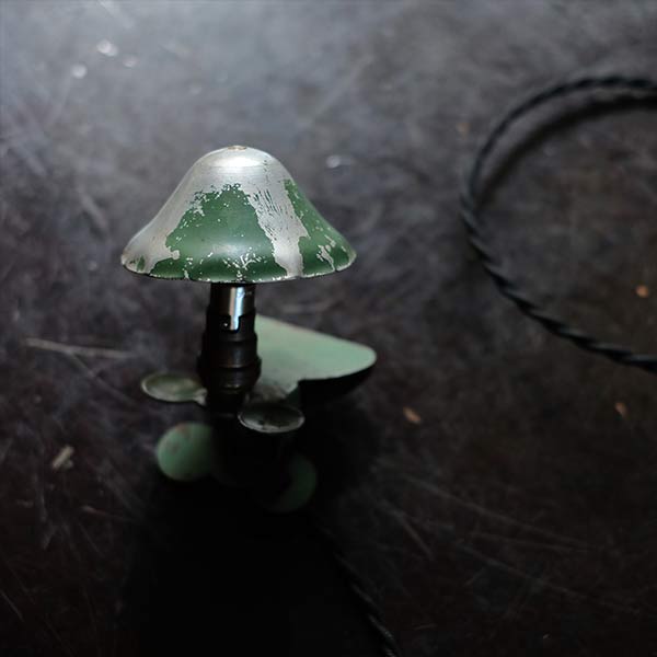 French clip light