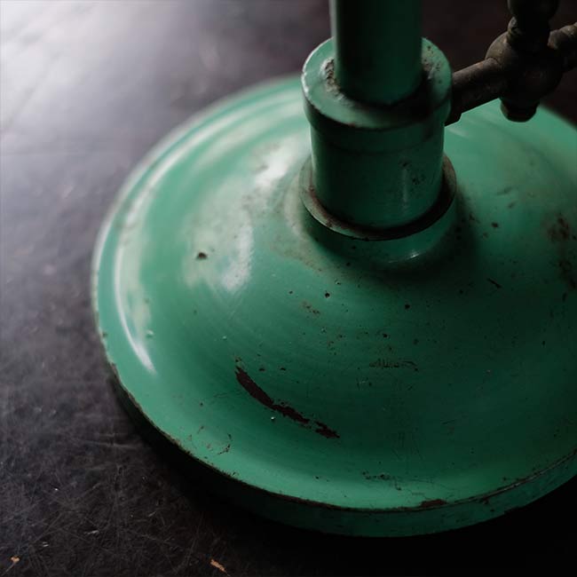 Gas lamp stand light