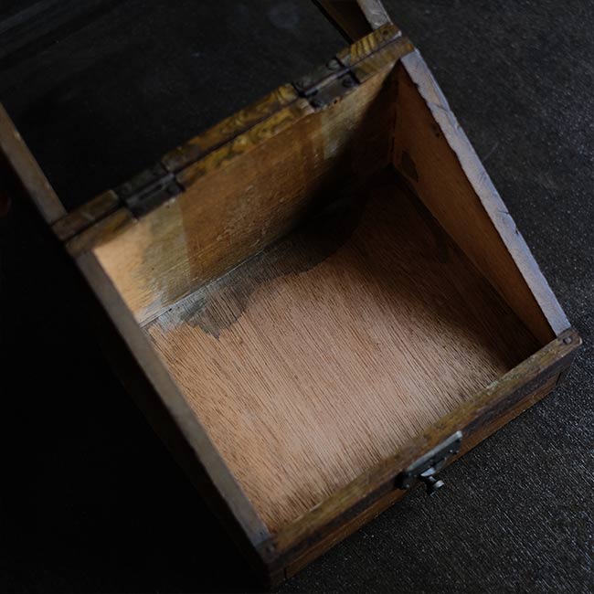 時計の修理用工具の収納箱