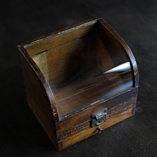 時計の修理用工具の収納箱