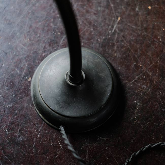 gooseneck desk lamp
