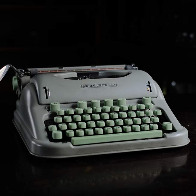 HERMES 3000 typewriter ink ribbon replaced
