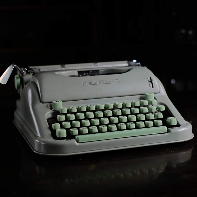 HERMES Media3 typewriter ink ribbon replaced