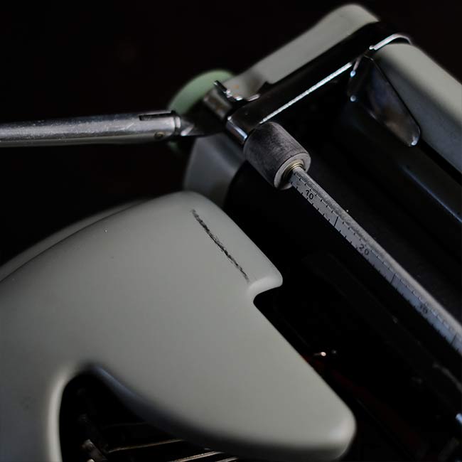 HERMES Media3 typewriter ink ribbon replaced