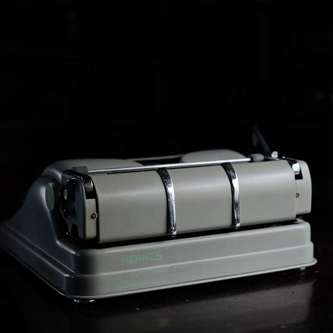 HERMES Media3 typewriter ink ribbon replaced