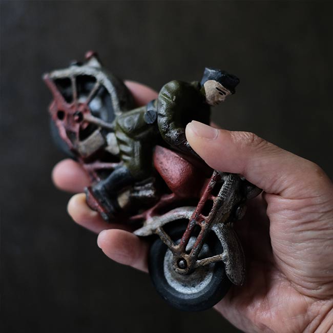 HUBLEY 鋳物のフィギュア