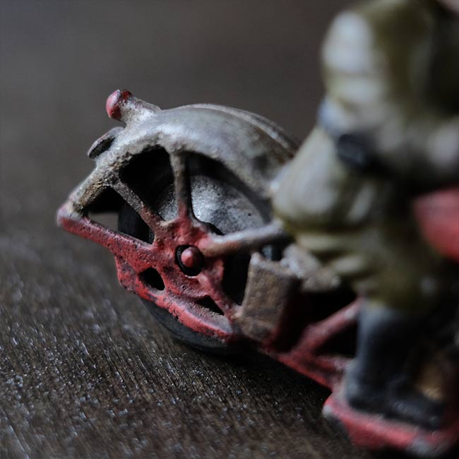 HUBLEY 鋳物のフィギュア