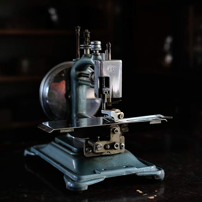 Iizuka Manufacturing LINKING MACHINE