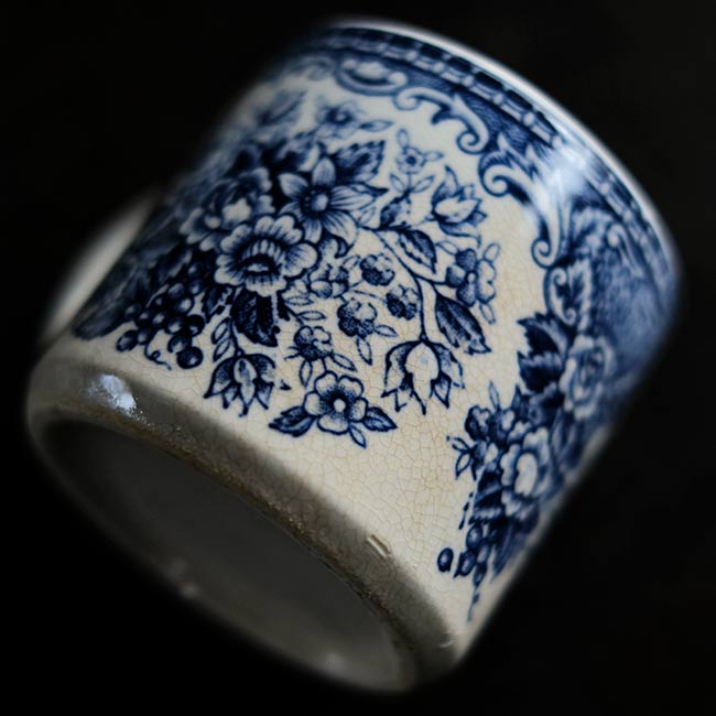 Hard ceramic cup
