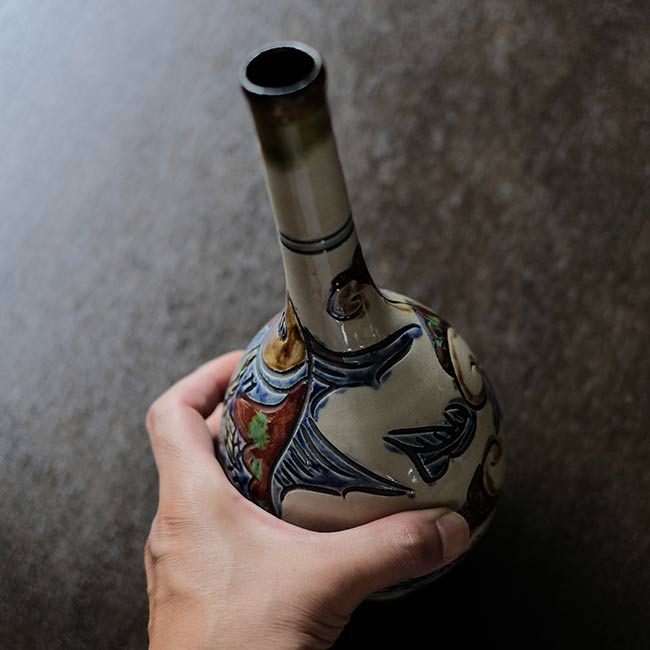 壺屋焼 新垣勲 魚紋花瓶