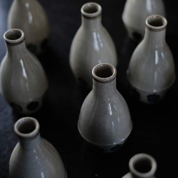 Sake bottle (sold individually)