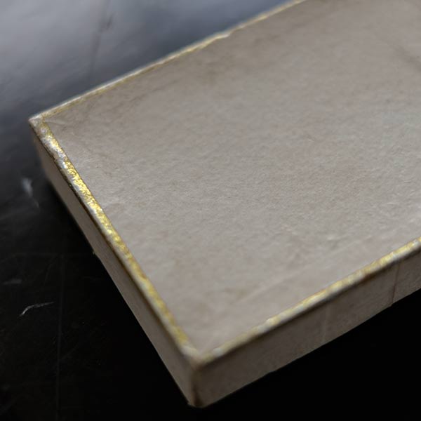 Boxed buttons (deadstock) dark olive