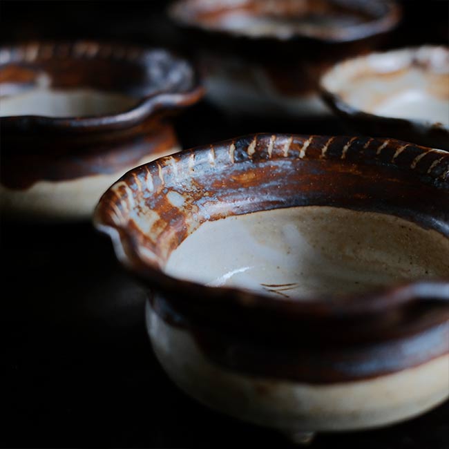 Kikusengama Shino bowl