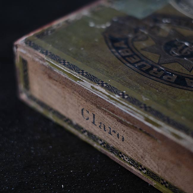 LA PRUEBA Empty Cigarette Packet