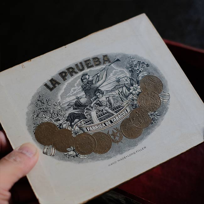 LA PRUEBA Empty Cigarette Packet